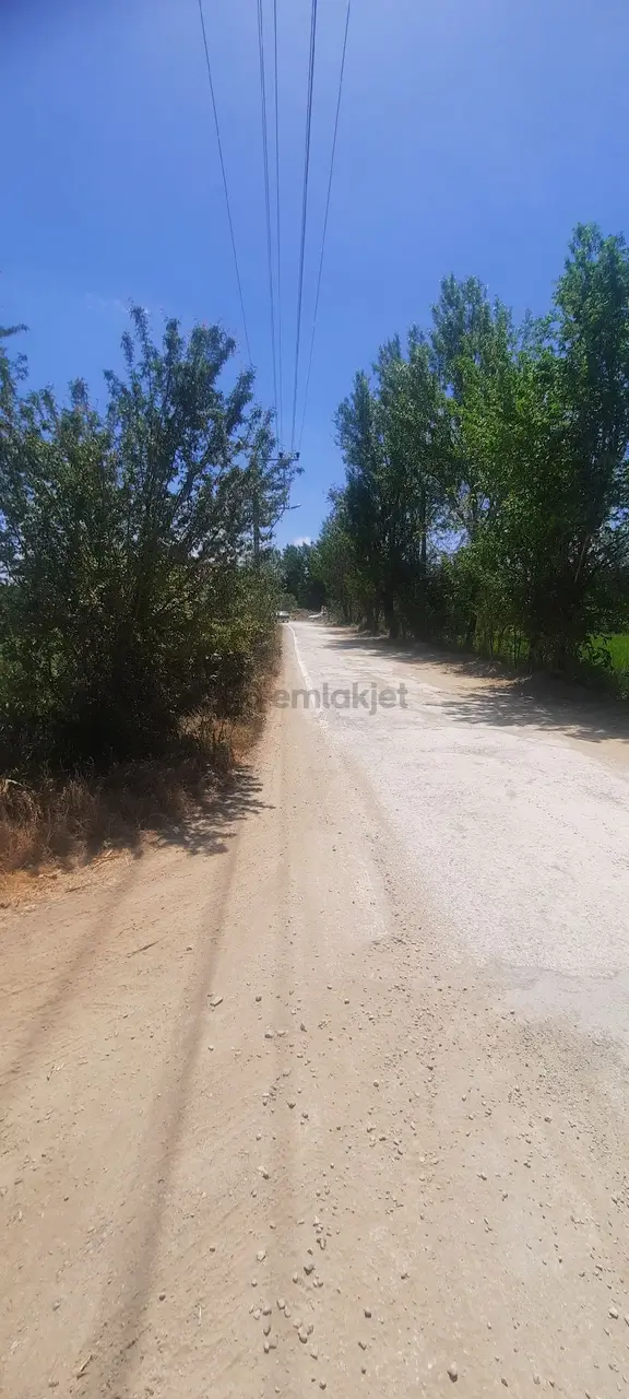 Akşehir Dogrugoz Mahallesinde Hobi Bahçesi 2