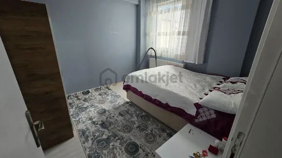 Demir Emlak Gayrimenkulden Şehitler Mah.de Ara Kat 2+1dairemiz Satılıktır 2