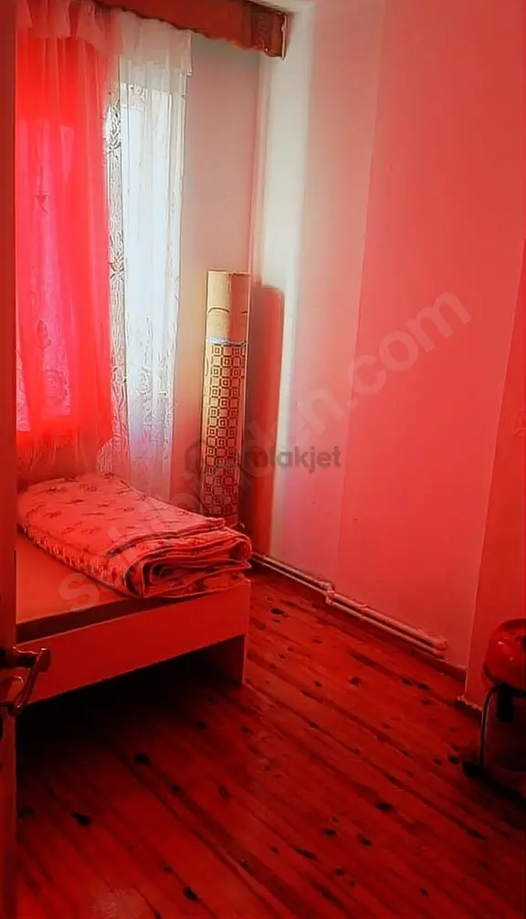 Kınıklıda 3 Katlı Müstakil Bina 2