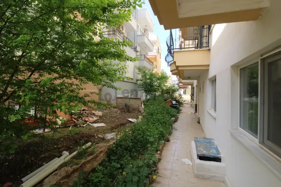 Aydın Diddim Altınkum Mahallesi Satılık Daire 2+1 Açık Mutfak Bahçe Katı Daire Denize 350 2