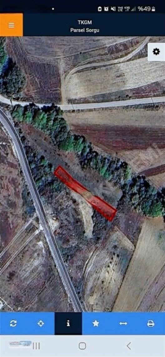 Merkez Emlak Armağan'dan 574 M2 Tarla Yola Yakın Ve Temiz 1