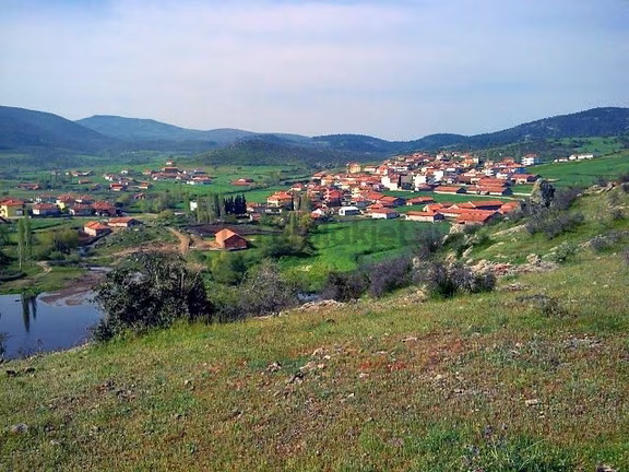 Balıkesir Sındırgı 1.537 M2 Yerleşim İçinde Asfalt Kenarı Arazi 1
