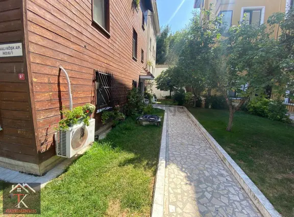 Tk'dan Üsküdar Salacakta Sahile Bir Paralelde Köşk Katında 4+1 2