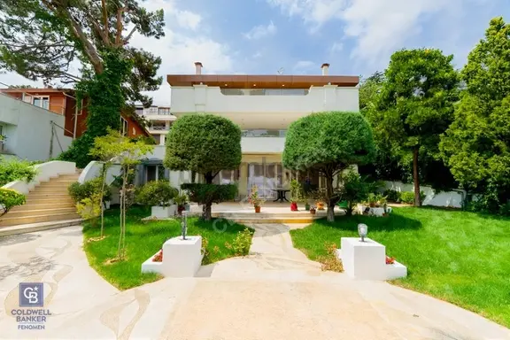 Büyükada Da Satılık Yalı 1