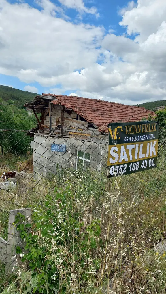 Vatan Emlakdan Ilıca Kaplıcalarında Hamamlara Yakın Satılık Bina Veya Arsa 2