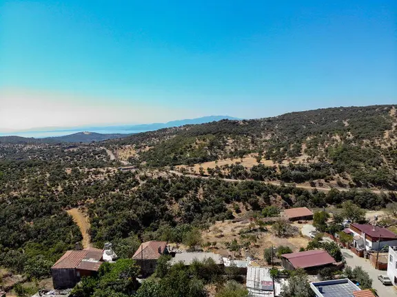 Çanakkale Ayvacık İlyasfakı'nda Satılık Müstakil Ev 2