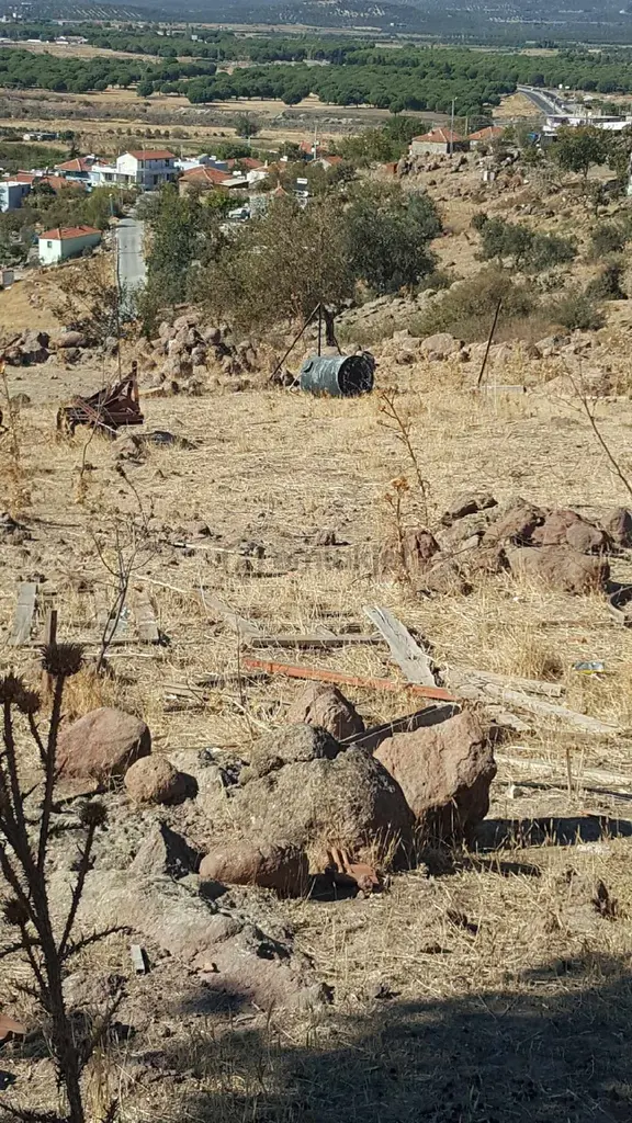 Ays Den Bahçelide Satılık Tarla 2