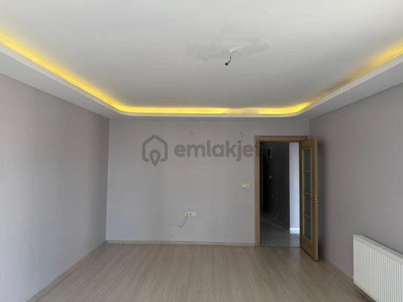 Menderes Mithat Paşa Mahallesinde Satılık 3+1 2