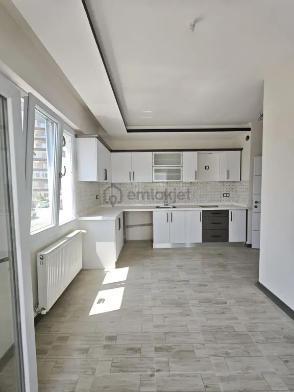 Bahçelievler Mah. Kombili Kısa Katlı Giy. Odalı Kaçmaz Daire 2