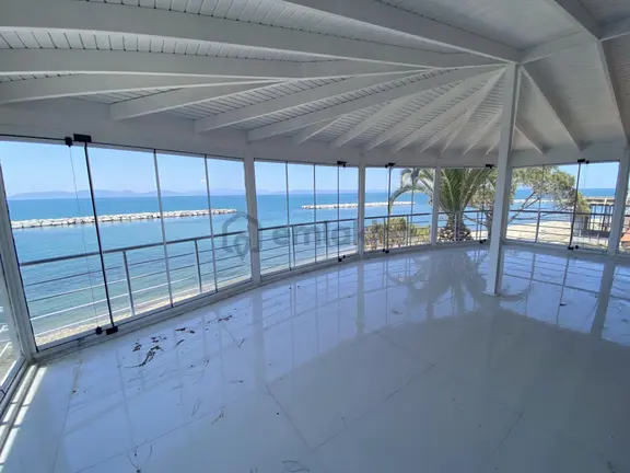 Balıkesir Ayvalık Altınova Da Satılık Harika Villa.denize Sıfır 1
