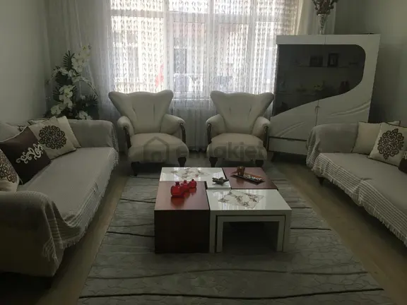 İhsaniye De Bakımlı 4+1 Arakat Daire 1