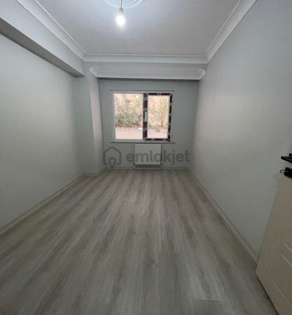 Bahçeşehir Bölgesinin En Uygun 3+1 Yüksek Giriş Satılık Dairesi 2