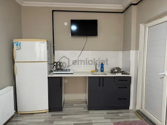 Balıkesir Meteoroloji Karşısı İçi Yenilenmiş 2+1 Günlük Kiralık Daire 2