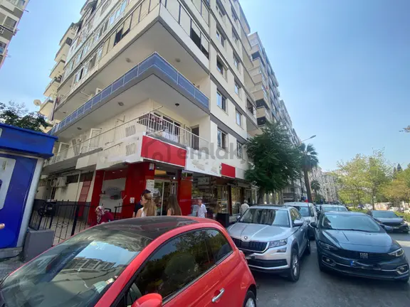 Bornova Mustafa Kemal Caddesinde Satılık Dükkan 2