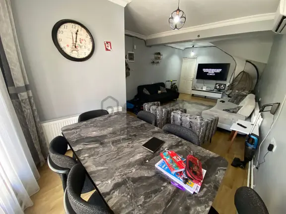 Acill Konak Zeybek Mahallesinde Ana Yol Yakını Dublex Satılık Müstakil Ev 2