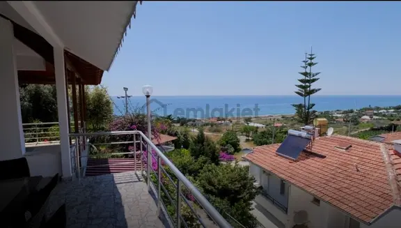 Alanya'da Keşefli Mah Deniz Manzaralı Uygun Fiyatl Eşyalı Villa 2