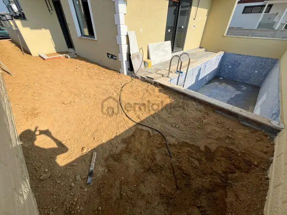 Kocaali Alandere Mah. Müstakil Bahçeli Ve Müstakil Havuzlu 4+1 Sıfır Satılık Villa 2