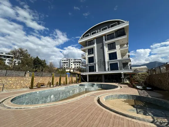 Baha'dan Alanya Da Doğa Manzaralı Lüks 4+1 Daire 1