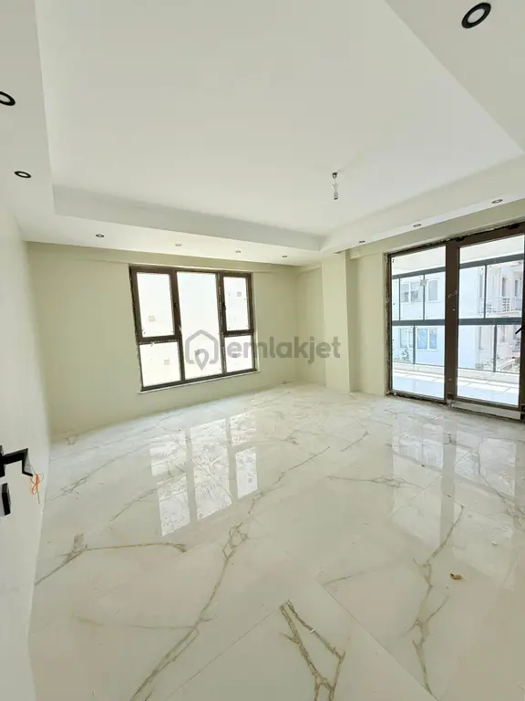 M-201 Kırmızı Toprak Satılık 2+1 Sıfır Daire 1