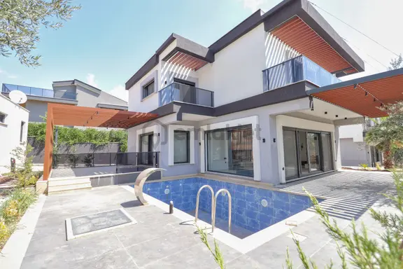 Güre'de %25 Peşin 48 Ay Taksitle Satılık Özel Havuzlu Villalar 1