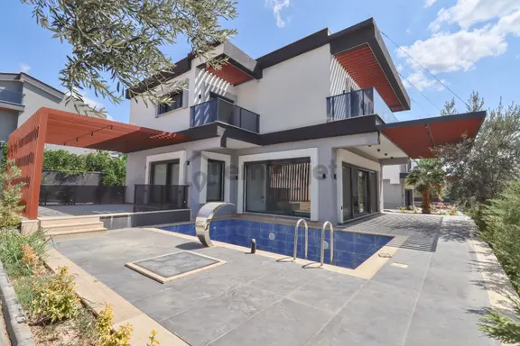 Güre'de %25 Peşin 48 Ay Taksitle Satılık Özel Havuzlu Villalar 2