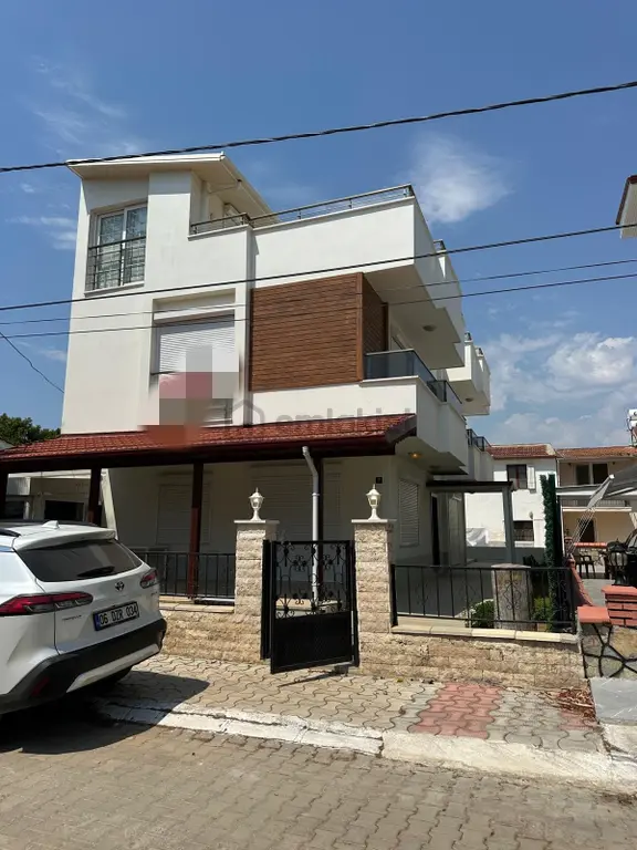 Didimde Denize Yakın Tam Müstakil 6+1 Villa 1