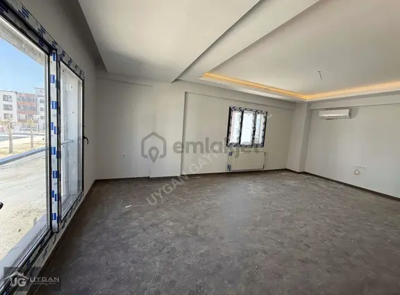 Uygan'dan Muratbey Mah. 3+1 165m² Havuzlu Site İçerisi Ultra Lüx 2