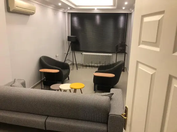 Akçay Emlak'tan Akşehir Çarşı Merkezde Tek Tapu Fiyatına Üç Ayrı Tapulu Satılık Ofisler (dükkanlar) 1