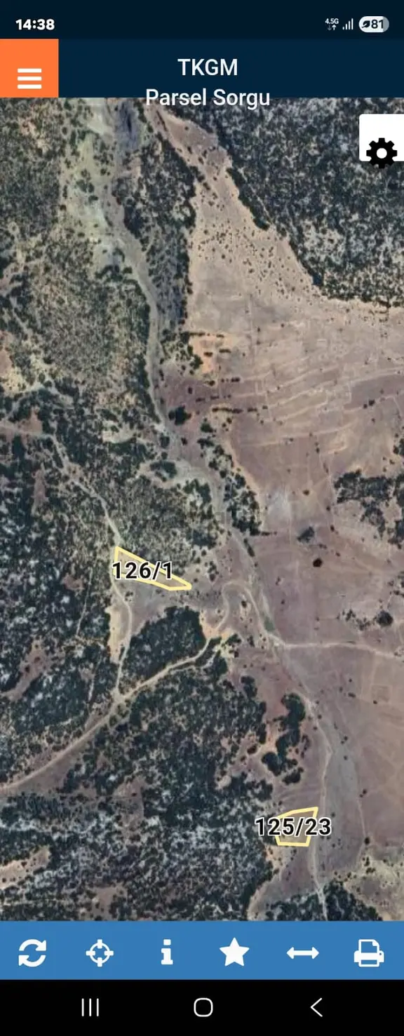 Yeşilova Yarışlıda 3100 M2 Köy'e Yakın Stılık Arazi 1