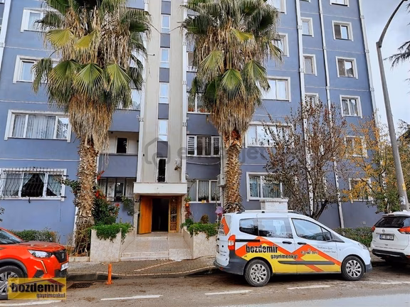 Bozdemir'den Yahyakaptanda C Bloklarda Eşyalı 3+1 Kiralık Daire 1