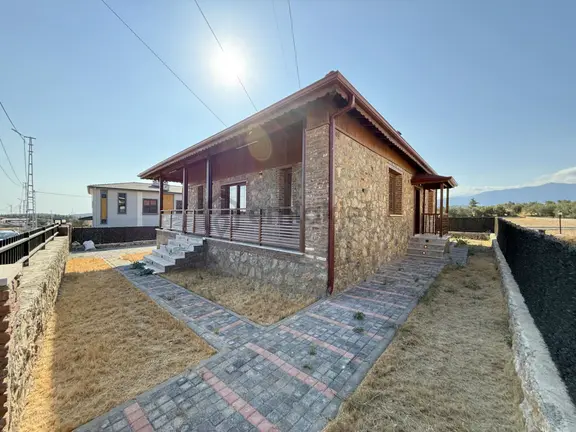 💥💥 Güç'ten Yaylaönü'nde Özel Tasarımlı Şömineli Şahane Satılık 3+1 Taş Villa 1