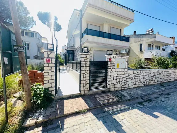 Akçay Yenimahalle De 3+1 Satılık Villa 1