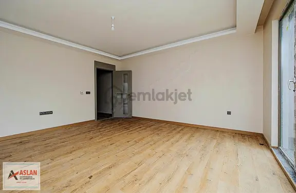 Çengelköy Hasbahçe Sitesinde 2+1 Lüks Sıfırarakat Daire... 2