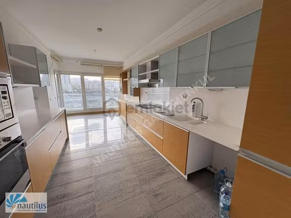 Bahçeşehir Mesa Kirazlıbahçe Satılık 4+1 Kısa Katlı 10 Eylül Boş 1