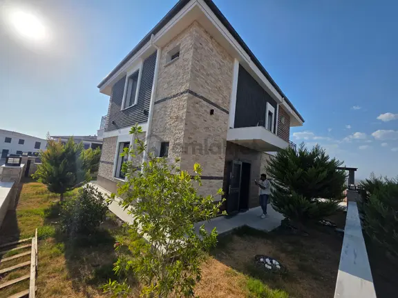 🏡 – Didim Hısar Mahallesi’nde Deniz Manzaralı 2 Katlı Lüks Müstakil Villa 🏡 2