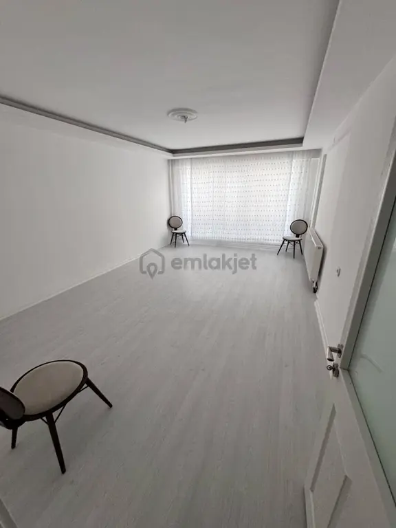 Feridunçelik'te Ada Gross Akbaba Avm Yakını Düzlükte 3+1 130 M2 Satılık Daire !! 2