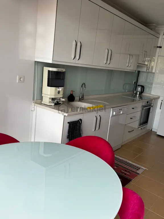 Karapürçek'te Elfida Cafe Yakını Asansörlü Ebeveyn Banyolu 5+1 Teras Balkonlu Satılık Dubleks !! 1