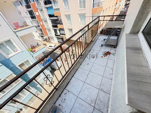 Marmara'dan Meyve Tabaklı Heykelde 2+1 Kiralık Daire 2
