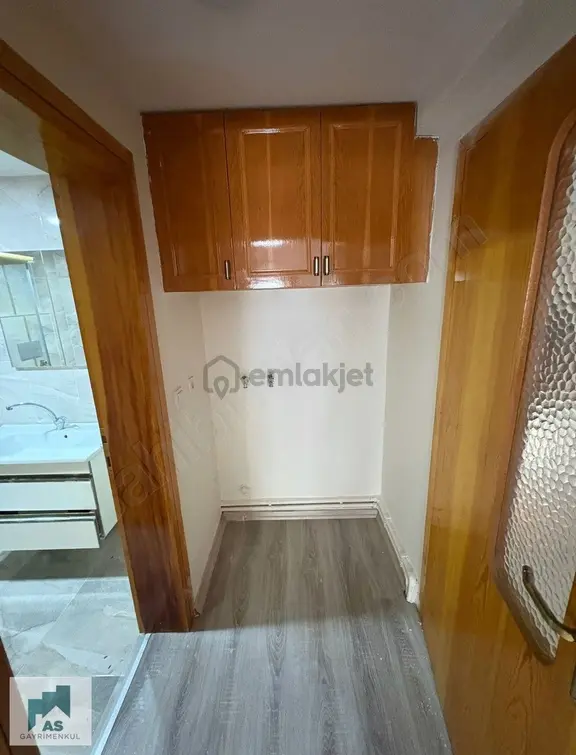 Isparta Çarşı Merkez De Ara Kat 3+1 Satılık Daire 2