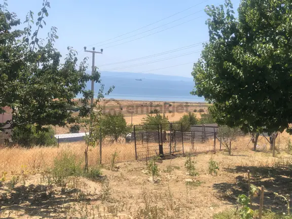 Şarköy De Işık Emlaktan İstiklal Mah De 286 M2 0/25 İmarlı Arsa 2