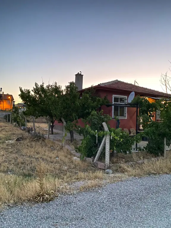 Gödene De Satılık 464 M2 İmarlı Arsa İçi Full Yapılı 1