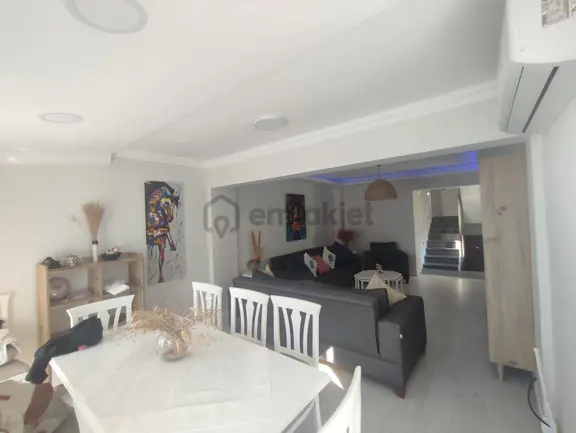 Satılık Aydın Kuşadası Kadınlar Denizi Mah.mükemmel Lakosyona Sahip 4+1 Villa 1