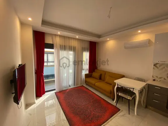 Alanya Saray Mahallesi'nde İkamete Uygun 1+1 Full Eşyalı Satılık Geniş Daire 2