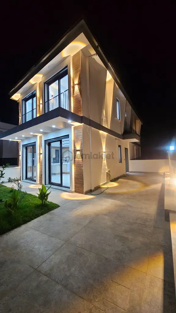 Didim'de Daire Fiyatına Müstakil Ev 1