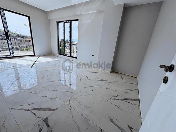 Atatürk Mah Değirmendere 3+1 156m² Sıfır Çatı Dubleks 1