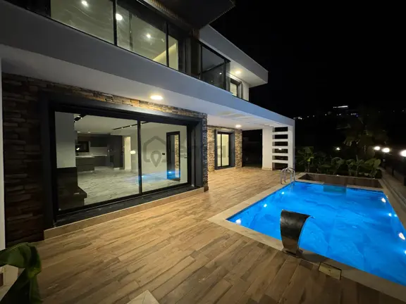 Full Manzara-özel Havuz/otopark-450 M2 Bahçe Yeni-ultra Lüx-tamamı Müstakil-akıllı Villa 1