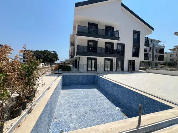 Didim Altınkum'da Havuzlu Ve Asansörlü Site İçinde Sıfır 3+1 Dubleks Daire 2