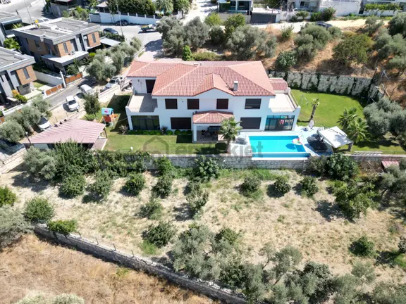 Panaromık Manzara-özel Havuz/otopark-hamam-sauna-fıtness-jakuzı-2500 M2 Bahçe-lüx-tamamı Müstakil 2