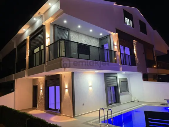 Didim Efelerde Müstakil Girişli Ultra Lüks Villa 1