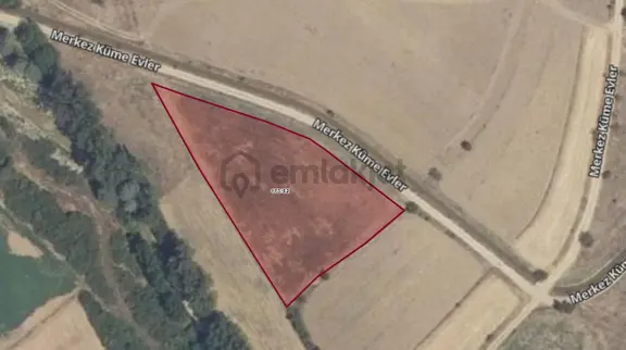 Bizim Emlaktan Duruçayda 3756 M2 Satılık Tarla 1